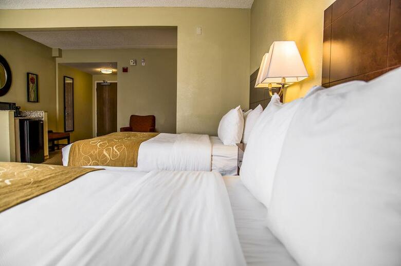 Hotel Comfort Suites Universal Studios Area