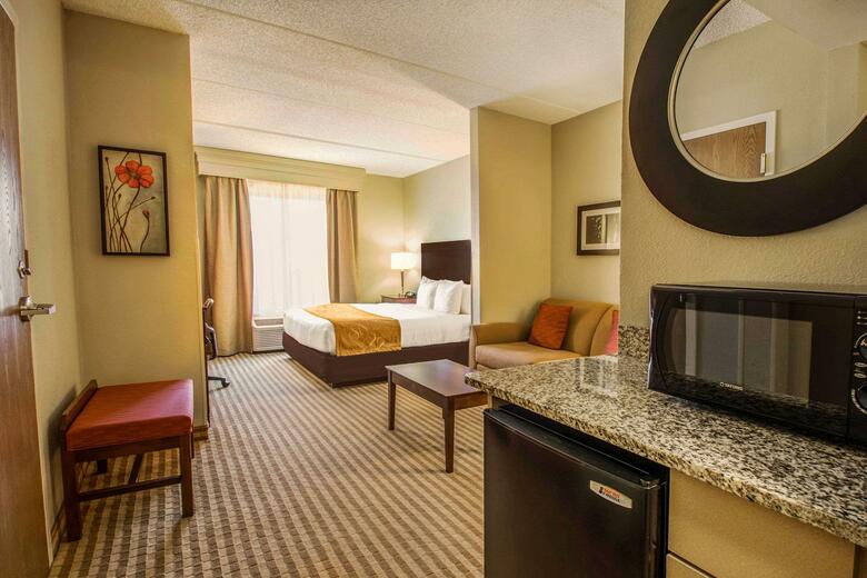 Hotel Comfort Suites Universal Studios Area