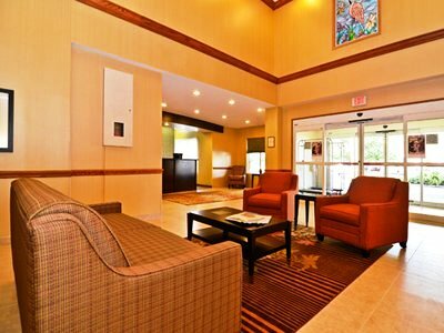 Hotel Comfort Suites Universal Studios Area