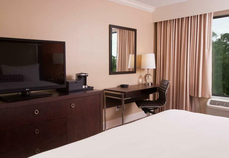 Delta Hotels By Marriott Orlando Lake Buena Vista