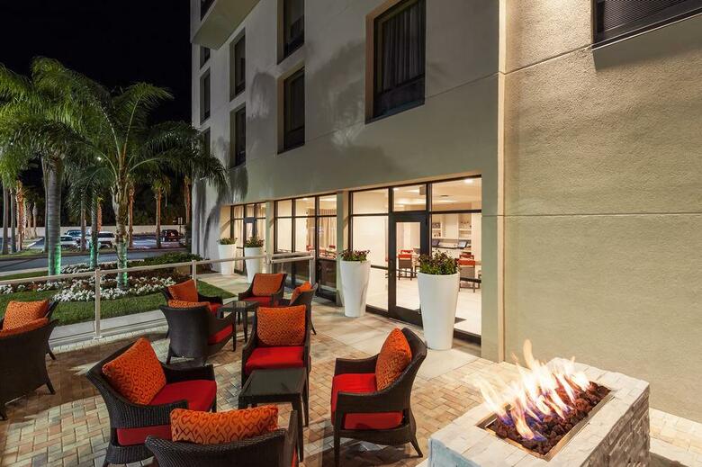 Delta Hotels By Marriott Orlando Lake Buena Vista