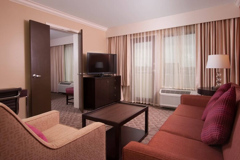 Delta Hotels By Marriott Orlando Lake Buena Vista