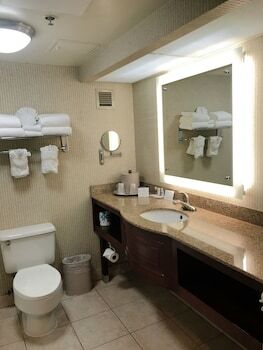 Hotel Comfort Inn & Suites
