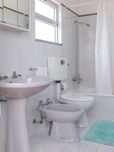 Hostal Alojamento Correia