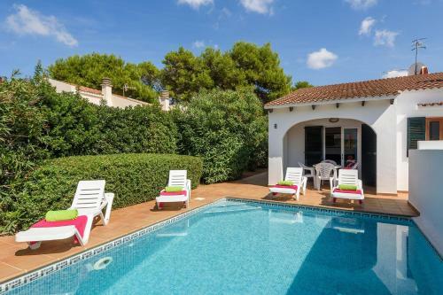Gavina Villa, Cala Blanca