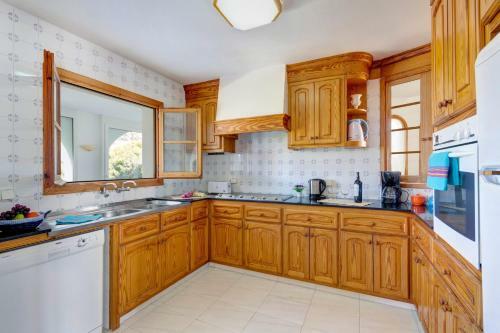 Xabec 5 Bedroom Villa, Cala'n Blanes