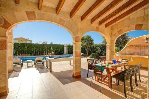 Mares 4 Bedroom Villa, Cala'n Forcat