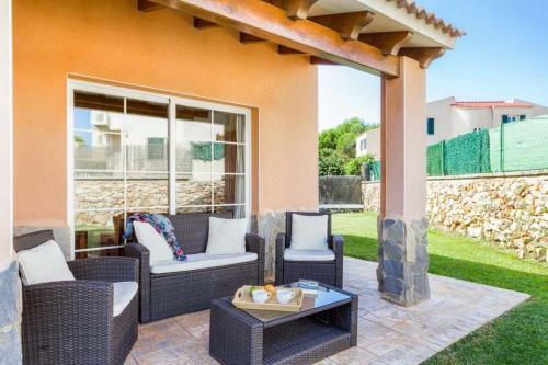 Cala'n Blanes Villa Sleeps 6 With Pool Air Con And Wifi