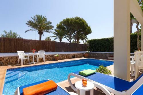 Maggie 3 Bedroom Villa, Cala'n Blanes