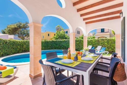 Perdiu 3 Bedroom Villa, Calan Blanes
