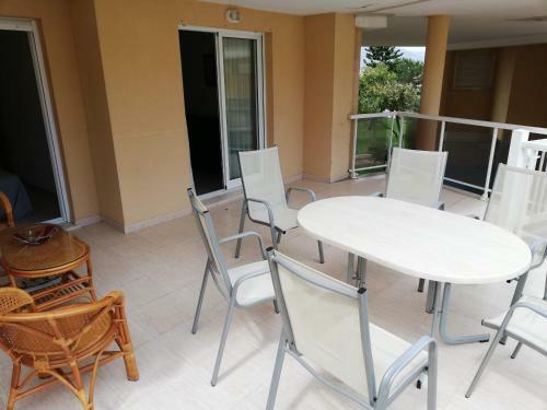 Apartamento Parquemar Viii