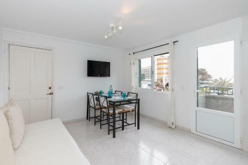 Bonito Apartamento En Calan Blanes