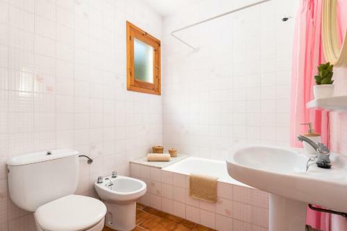 Brisa Mar 2, 2 Bedroom Apartment, Cala'n Bosch