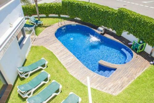 Segur de Calafell Villa Sleeps 8 Pool