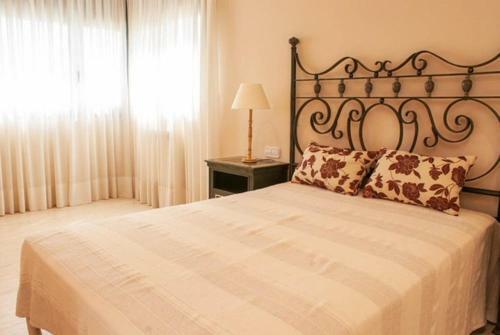 Segur de Calafell Villa Sleeps 8 Pool
