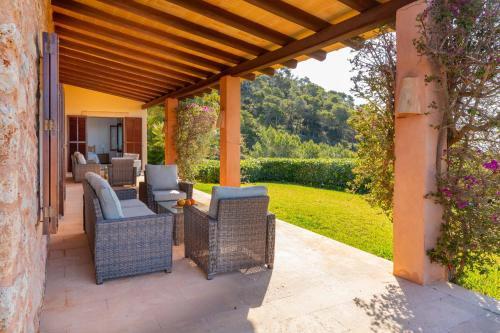 S'horta Villa Sleeps 8 With Pool And Wifi