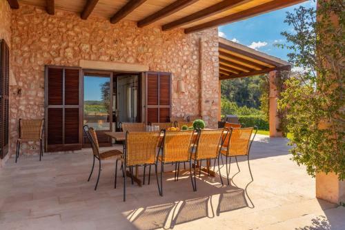 S'horta Villa Sleeps 8 With Pool And Wifi