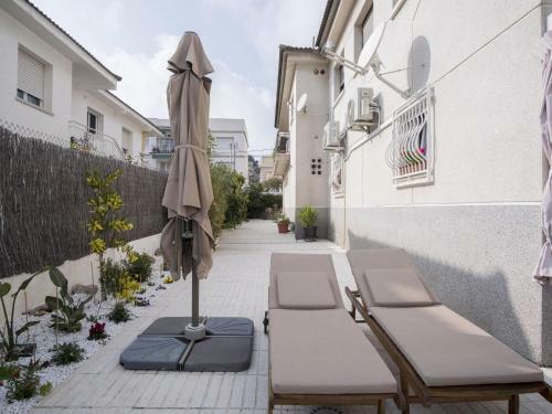 Elegant Apartment In Calafell With Swimming Pool