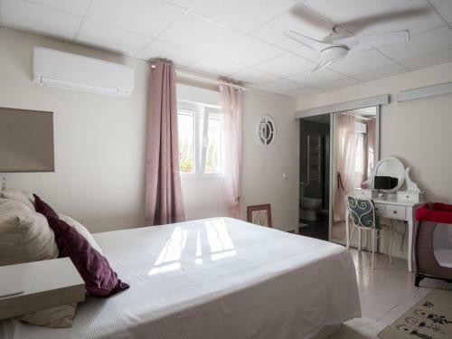 Elegant Apartment In Calafell With Swimming Pool
