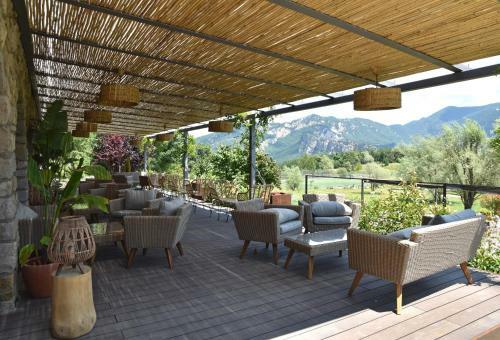 Hotel Familiar El Jou Nature