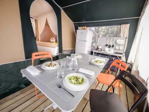 Camping Torre De La Mora