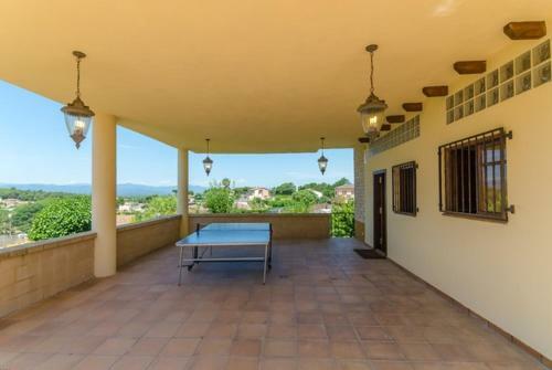 Montbarbat Villa Sleeps 8 Pool