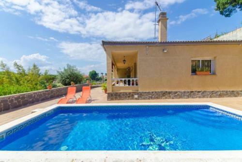 Montbarbat Villa Sleeps 9 Pool Wifi