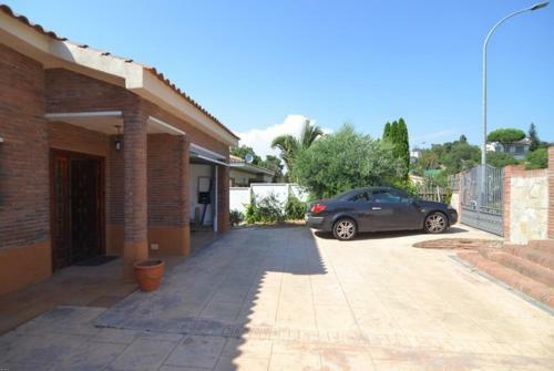 Montbarbat Villa Sleeps 8 Pool Wifi