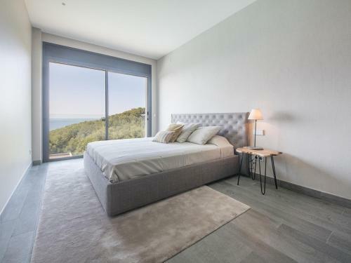 Exclusive Tamarit Villa