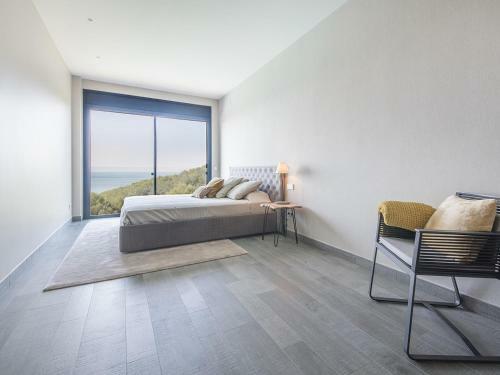 Exclusive Tamarit Villa