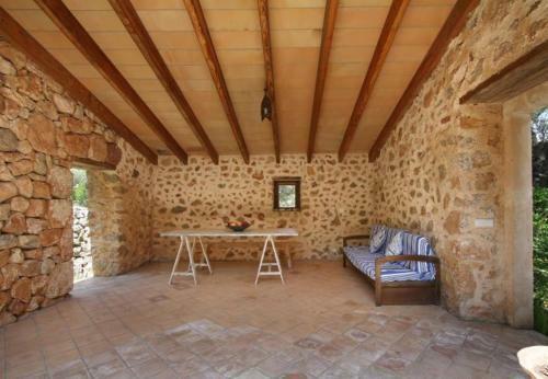 Lluc Villa Sleeps 6 With Pool And Wifi