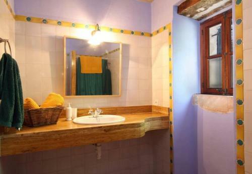 Lluc Villa Sleeps 6 With Pool And Wifi