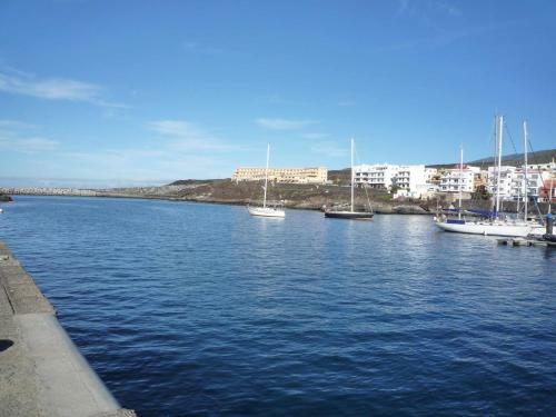 Apartamento Vv 121 Con Balc�n En Primera L�nea de Mar