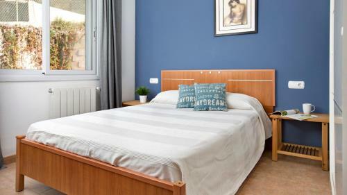 Montbarbat Villa Sleeps 7 With Pool