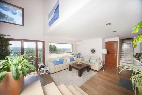 Palmanyola Villa Sleeps 6 With Pool Air Con And Wifi