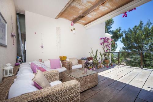 Palmanyola Villa Sleeps 6 With Pool Air Con And Wifi
