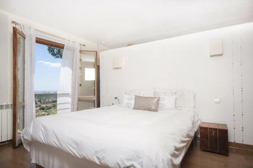 Palmanyola Villa Sleeps 6 With Pool Air Con And Wifi