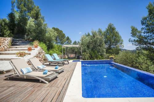 Palmanyola Villa Sleeps 6 With Pool Air Con And Wifi