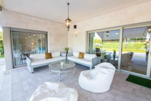 Villa Paradise