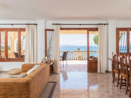 Villa Far Alcanada