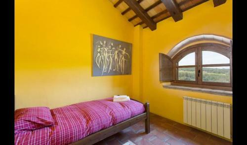 Villa In L'arbocar de Baix Sleeps 6 With Pool