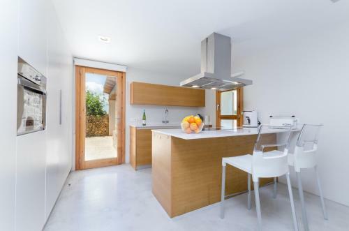 Yourhouse Can Cadernera
