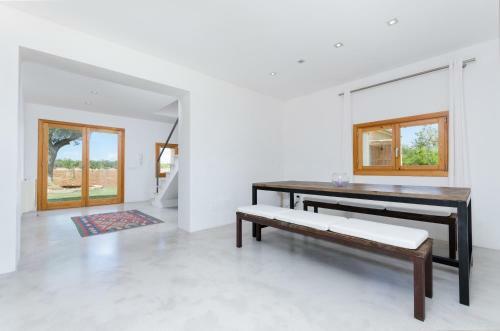 Yourhouse Can Cadernera