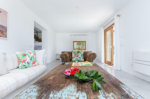 Yourhouse Can Cadernera