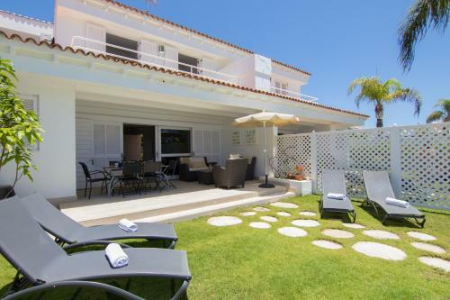 Villa In Pasito Blanco, 4bdr, Bbq, Wifi, Pool