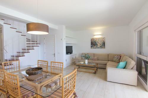 Villa In Pasito Blanco, 4bdr, Bbq, Wifi, Pool