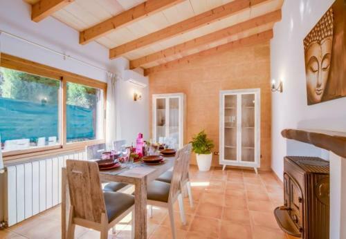 Cala Mesquida Holiday Home Sleeps 5 With Pool And Wifi