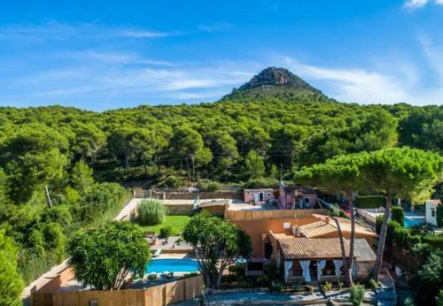 Cala Mesquida Holiday Home Sleeps 5 With Pool And Wifi