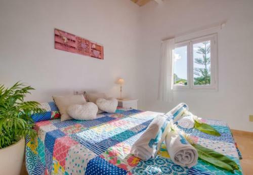 Apartment In Cala Mesquida Sleeps 4 With Pool Air Con And Wifi