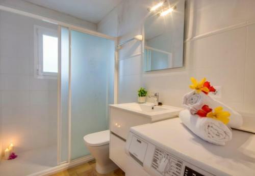 Apartment In Cala Mesquida Sleeps 4 With Pool Air Con And Wifi